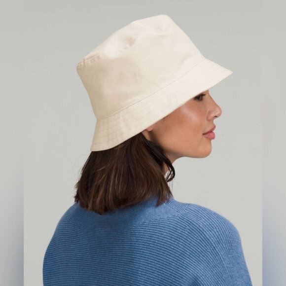 Lululemon On My Level Bucket Hat White Opal Auric Gold Artifact S/M - Picture 3 of 7